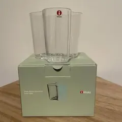 Item thumbnail for item d6d2f64f-06c3-47e5-be6f-38f3a09c9b4f