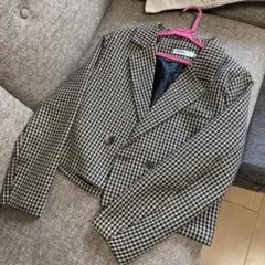 テーラードジャケット 黒とベージュのチェック柄　美品　ショート丈