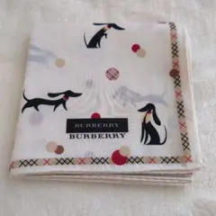 BURBERRY 犬とドットのハンカチ