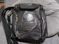 レザーショルダーバッグ スカルデザイン本革！