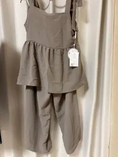 新品未使用モカ色パンツセットアップ Mサイズ