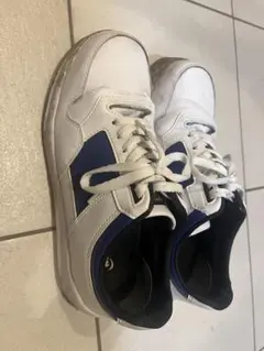 ホワイト/ネイビー スニーカー 安全靴