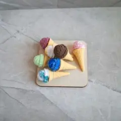 フェイクスイーツ　お菓子　アイスクリームミニチュア　ハンドメイド