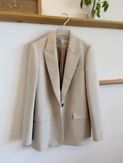 ZARA テーラージャケット ベージュホワイトのサムネイル