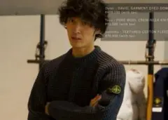 【上杉柊平・IO】STONE  ブラック ドライバーズニット 上杉柊平着用 STONE ISLAND ドライバーズニット M zip up - メルカリ