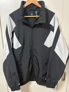 adidas ナイロン　トラックジャケット