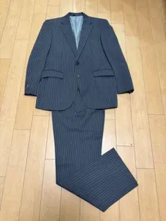 ダークグレーストライプ ビジネススーツ