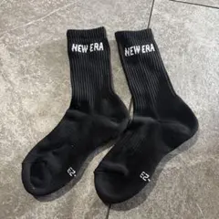 NEW ERA ソックス ブラック クルー丈　新品のサムネイル