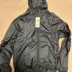 フード付きダークグレー ナイロンジャケット