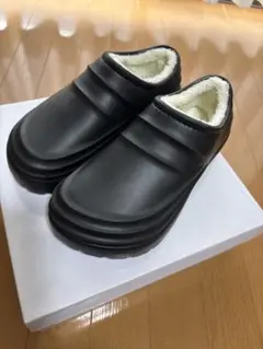 ファー内装 ブラック クロッグサンダル