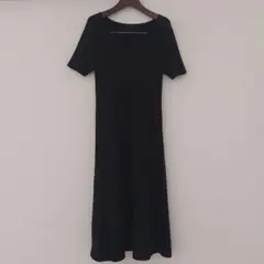 iCBブラックニットロングワンピース Vネック 半袖