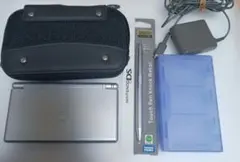 dslite シルバー　ケースとアダプター付き