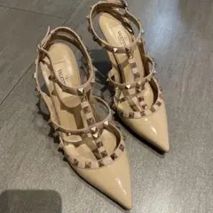 美品 ♡ VALENTINO GARAVANI ヴァレンティノ スタッズパンプスのサムネイル