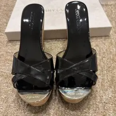 JIMMY CHOO ウェッジソール サンダル ブラック 35 厚底　黒ゴールドのサムネイル