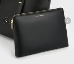 CHARLES & KEITH　ポーチ