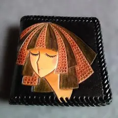 女性モチーフ レザー二つ折り財布 ハンドメイド