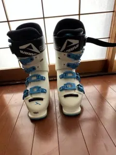 2025年最新】AVIRIVAの人気アイテム - メルカリ