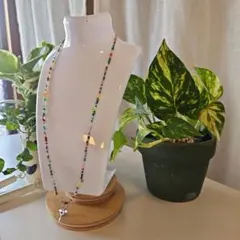 カラフルビーズ ロングネックレス クロスチャーム