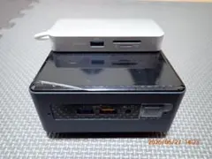 ミニPC 本体 INTEL NUC NUC8i5BEHのサムネイル