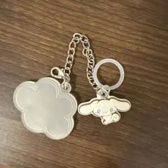 サンリオキャラクターズ　ダブルチャーム【シナモンロール】