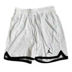 ナイキ ジョーダン ハーフパンツ M 白 新品 タグ付　STANDARD FIT