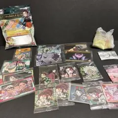 鬼滅の刃　絆創膏　カード　シール　ポーチ