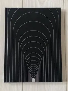 BTS MAP OF THE SOUL ON:E コンセプトフォトブック 879f221c15ef7fb7bf693cf06de59e