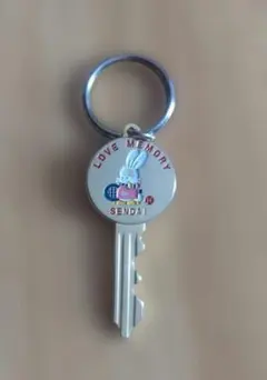 仙台 ご当地 キーホルダー ウサギ テニスレトロデザイン