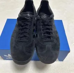 adidas GAZELLEトリプルブラック29