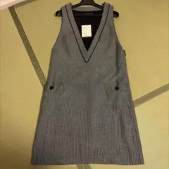 【美品!未使用】Reflect Vネックノースリーブワンピース 9号のサムネイル