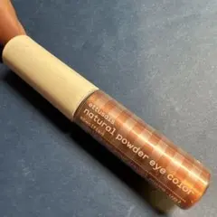 エテュセ　チップオンアイカラー　02