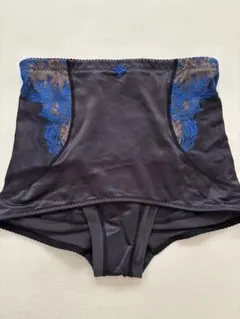 2025年最新】カーヴィ ロングガードルの人気アイテム - メルカリ