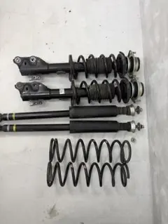 スズキ スイフト ZC72S 純正サスペンション スズキ 純正 スイフト 《 ZC72S 》 フロントサスペンションクロス