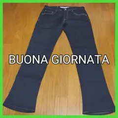 BUONA GIORNATA  シューカットデニムパンツのサムネイル
