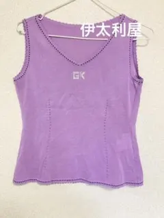 伊太利屋　美品　GK ストーン付き紫Vネックノースリーブのサムネイル