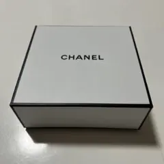 CHANEL ギフトボックス リボン・チャーム❄️付き