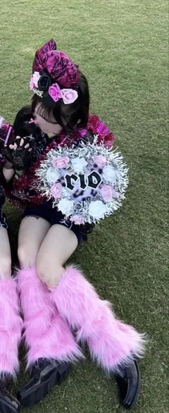 体育祭 ピンクファー レッグウォーマー