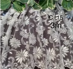 C 15 チュールレース