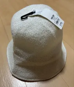 未使用　GU ジーユー　UVカットサーモベルハット　オフホワイトのサムネイル