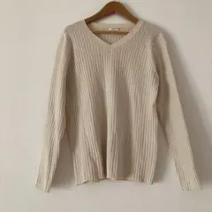 CINEMA CLUB ベージュ Vネック リブ編みセーター 長袖