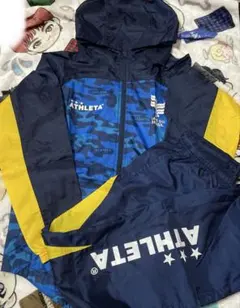 ATHLETA フード付きネイビーダウンジャケット - メルカリ