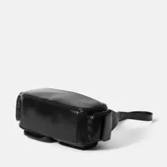 UN-DIMENSION リゼ・ヘルエスタ ワイドポケットヘルメットバッグ