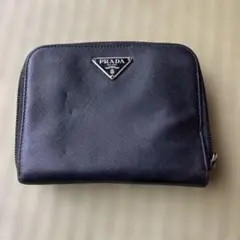 PRADA 2つ折り財布