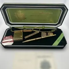 Item thumbnail for item 96a2b7bc-163d-4fd7-91f8-7a9ffb75fd2f