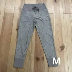 ジョガーパンツ