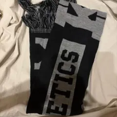 ロゴ入りニットマフラー ブラック グレー
