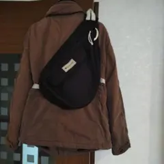 美品　Columbia ワンショルダーバック　スリングバックy2kテック