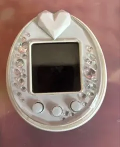 【匿名配送】たまごっちピース　Tamagotchi P's ホワイト たまごっち ピース Tamagotchi p's ホワイト - メルカリ