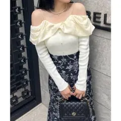ROYAL PARTY ジャガードフラワードッキングオフショルニットトップス