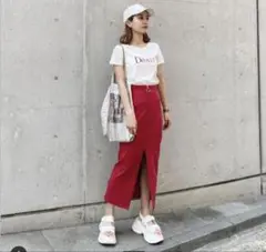 リエンダ　ディープスリットタイトcut sk 刺繍Tシャツ